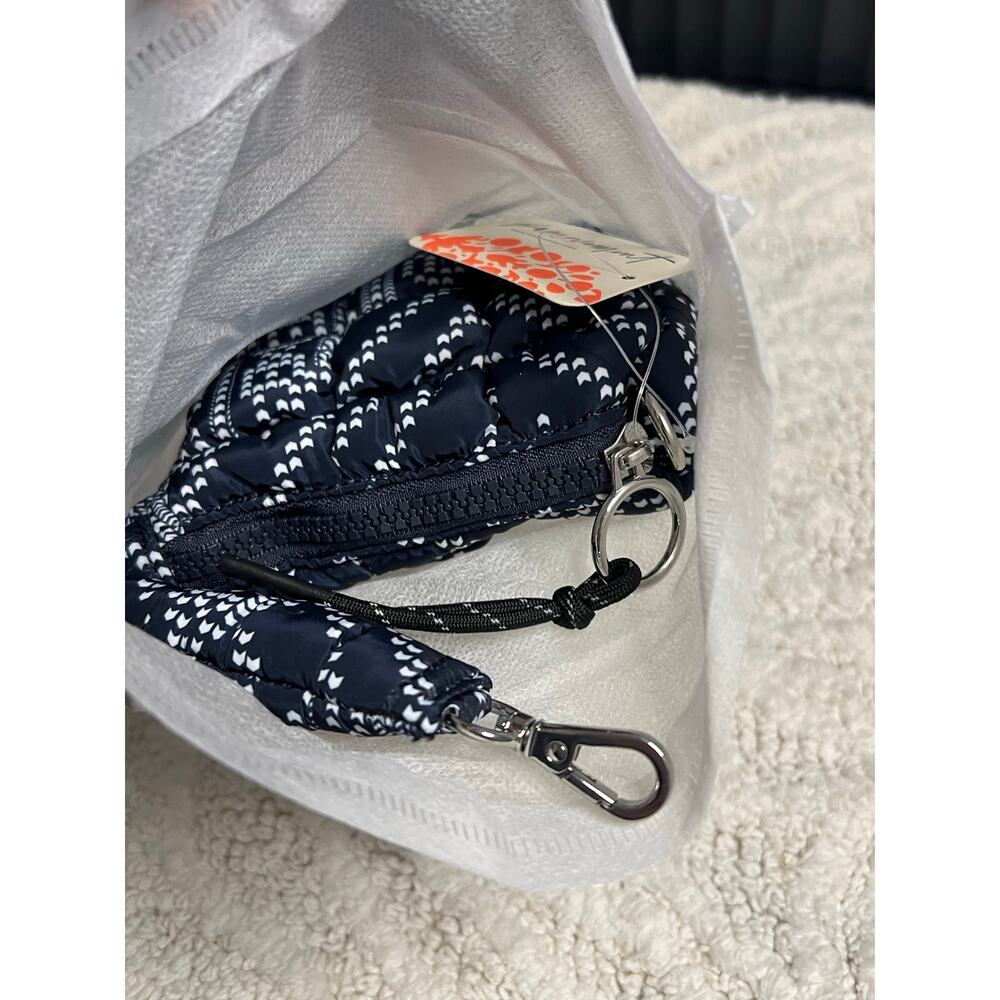 Free People Printed Micro Pouch Bag Chevron Stitch Dark Navy Blue & White - Picture 7 of 8